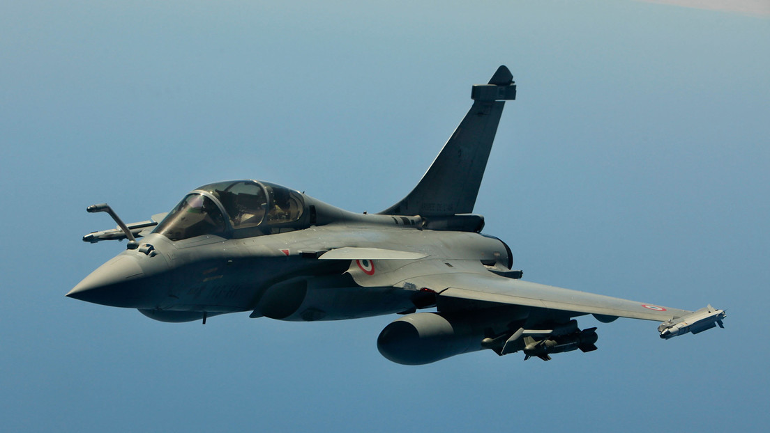 Medios: Francia se queda corta de misiles para sus Rafales tras interceptar drones iraníes