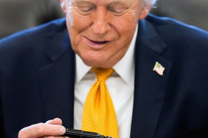 Trump compara el conflicto de Irán con un "juego de ajedrez de alto nivel"