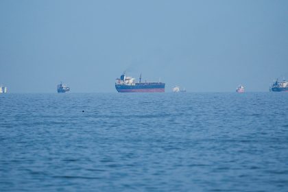 Trump está "sorprendido" por el rechazo de sus aliados a enviar buques al estrecho de Ormuz