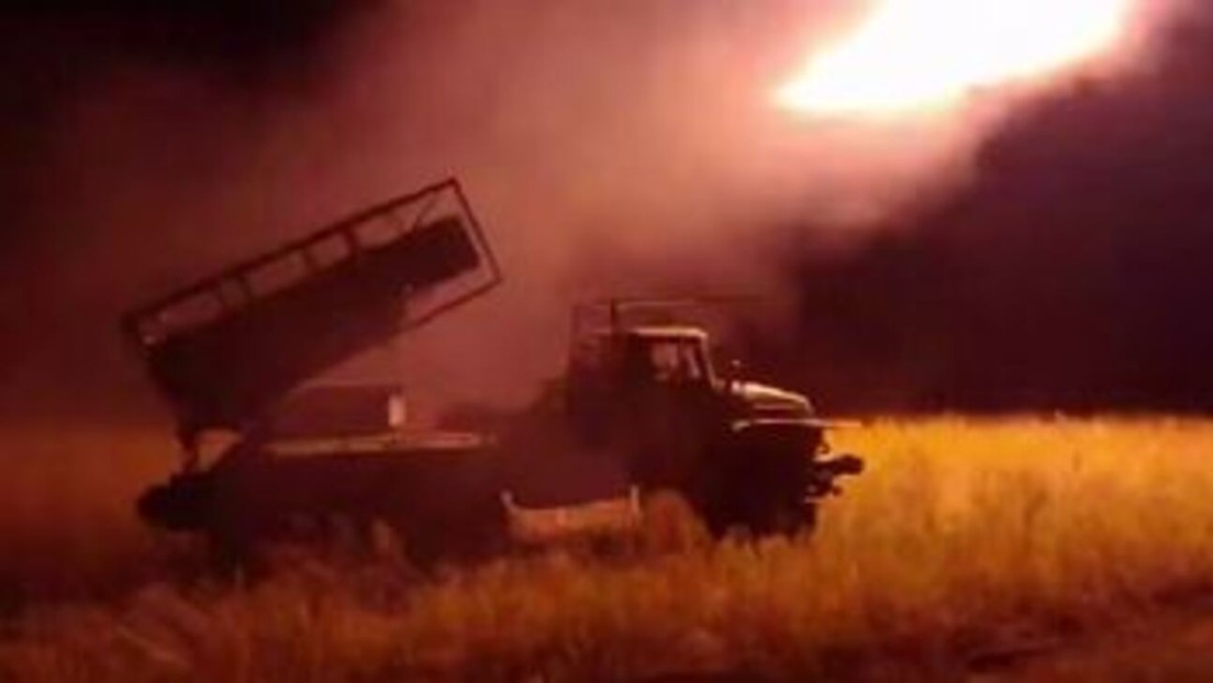 VIDEO: 'Granizo' ruso destruye una fortificación ucraniana y deja al enemigo sin equipo militar