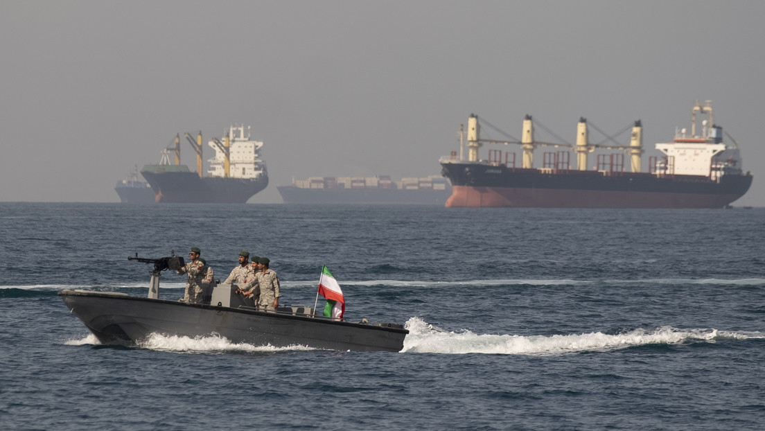 Canciller iraní propone elaborar nuevas reglas para el estrecho de Ormuz tras el fin de la guerra