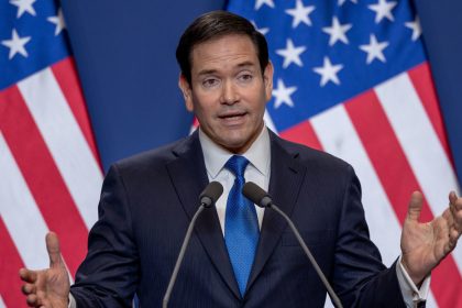 "Charlatanes como fuentes": Rubio sobre el "falso" artículo de NYT sobre el deseo de Trump de deponer al presidente de Cuba