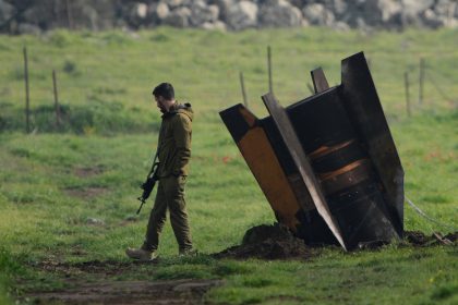Irán ataca la mayor refinería israelí, mientras Netanyahu promete reducir misiles iraníes "a cenizas": MINUTO A MINUTO