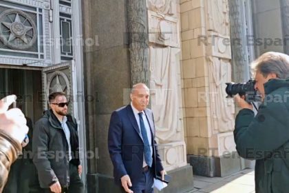 VIDEO: Embajador israelí en Rusia elude preguntas sobre el ataque contra el equipo de RT en el Líbano