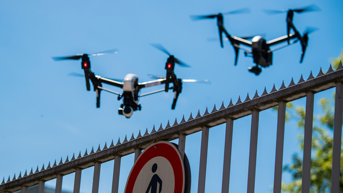 Oleadas de drones asediaron por días una estratégica base militar de EE.UU.