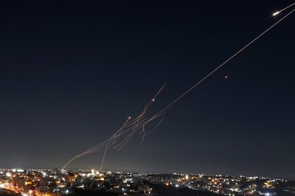 Irán proclama su "dominio misilístico" sobre los cielos de Israel