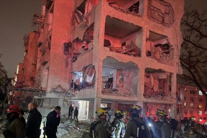 VIDEO desde dron: Devastación en una ciudad israelí tras el impacto de un misil iraní