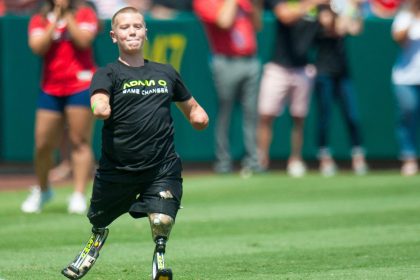 Hombre sin cuatro extremidades enfrenta cargos de asesinato por un tiroteo