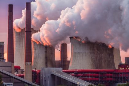 Revelan cómo EE.UU. causó daños por 10 billones de dólares al mundo