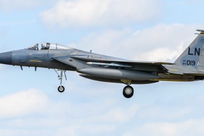 ¿Cuánto le costaría a EE.UU. reponer su equipo militar tras los ataques a Irán?