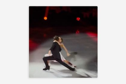 Patinador sobre hielo hiere con el patín a su pareja en plena actuación (VIDEO)