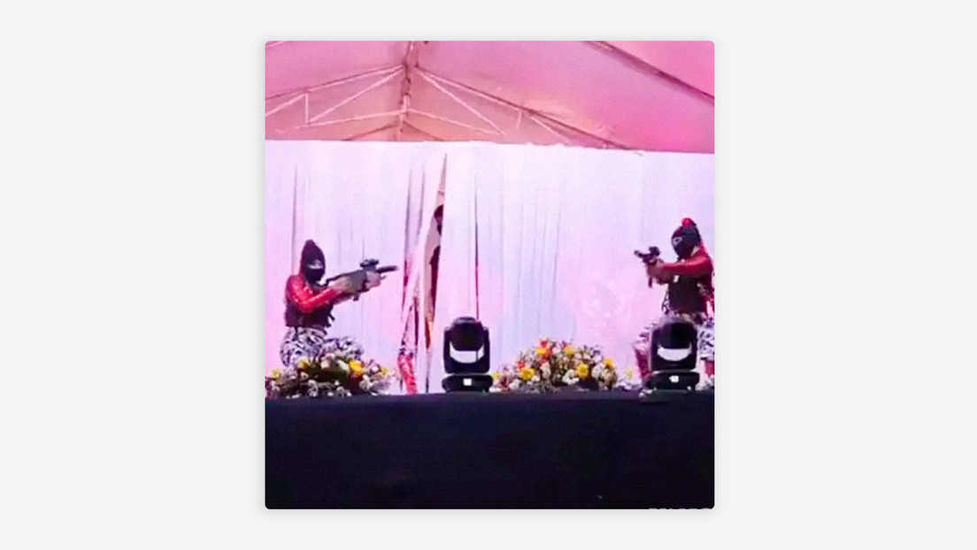 ¿Menores imitando a narcos?: baile con armas de utilería desata polémica en México (VIDEO)