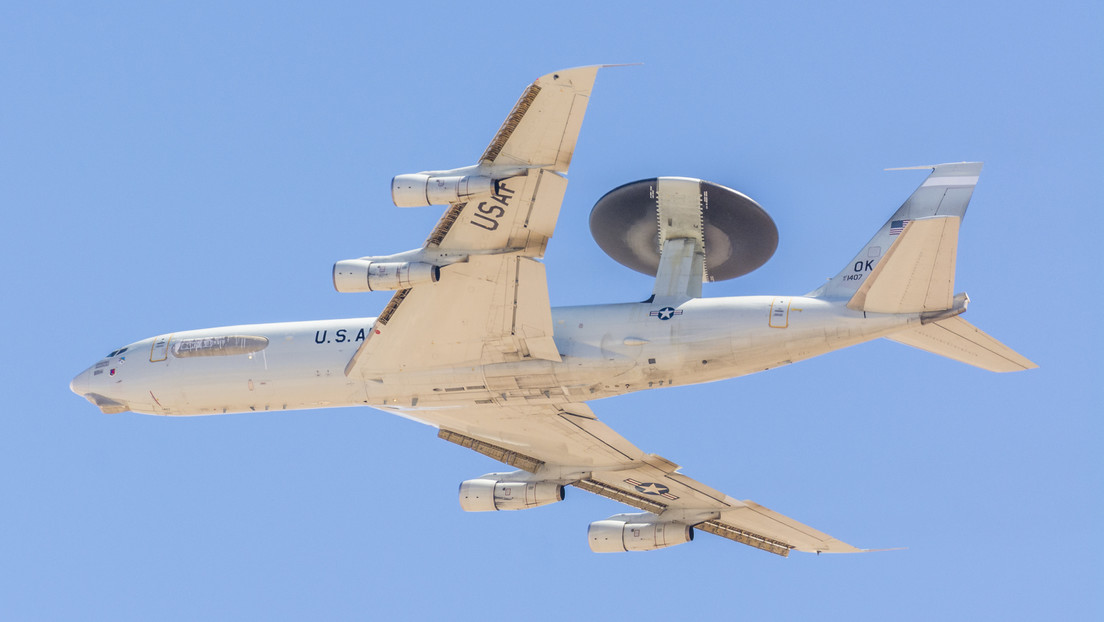 Supuestas imágenes de daños causados ​​a un avión estadounidense en Arabia Saudita