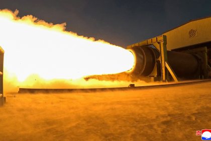 La RPDC prueba el motor de un misil con alcance suficiente para llegar a EE.UU.