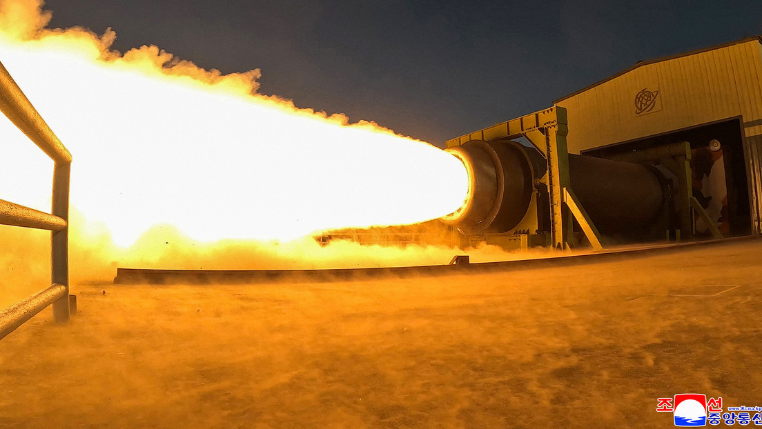 La RPDC prueba el motor de un misil con alcance suficiente para llegar a EE.UU.