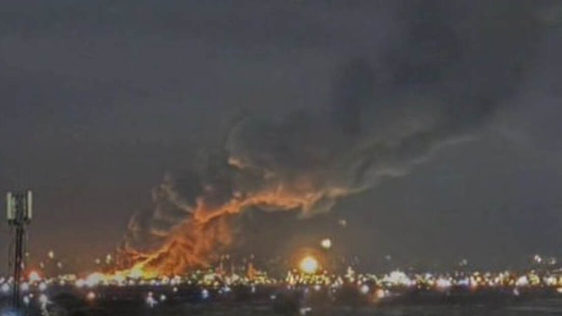 VIDEO: Una bola de fuego se eleva sobre Irán tras ataque de EE.UU. e Israel