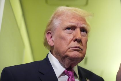 Reportes: Trump está dispuesto a terminar la guerra contra Irán incluso si el estrecho de Ormuz permanece cerrado