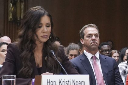 'Doble vida' del esposo y su fetiche secreto: escándalo sacude a la familia de la ex 'cazamigrantes' de Trump