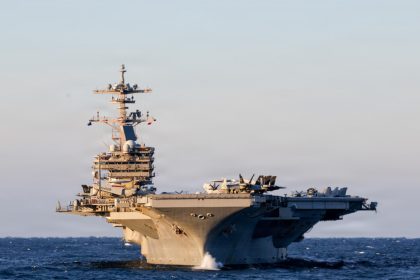 WSJ: EE.UU. envía un tercer portaviones a Oriente Medio