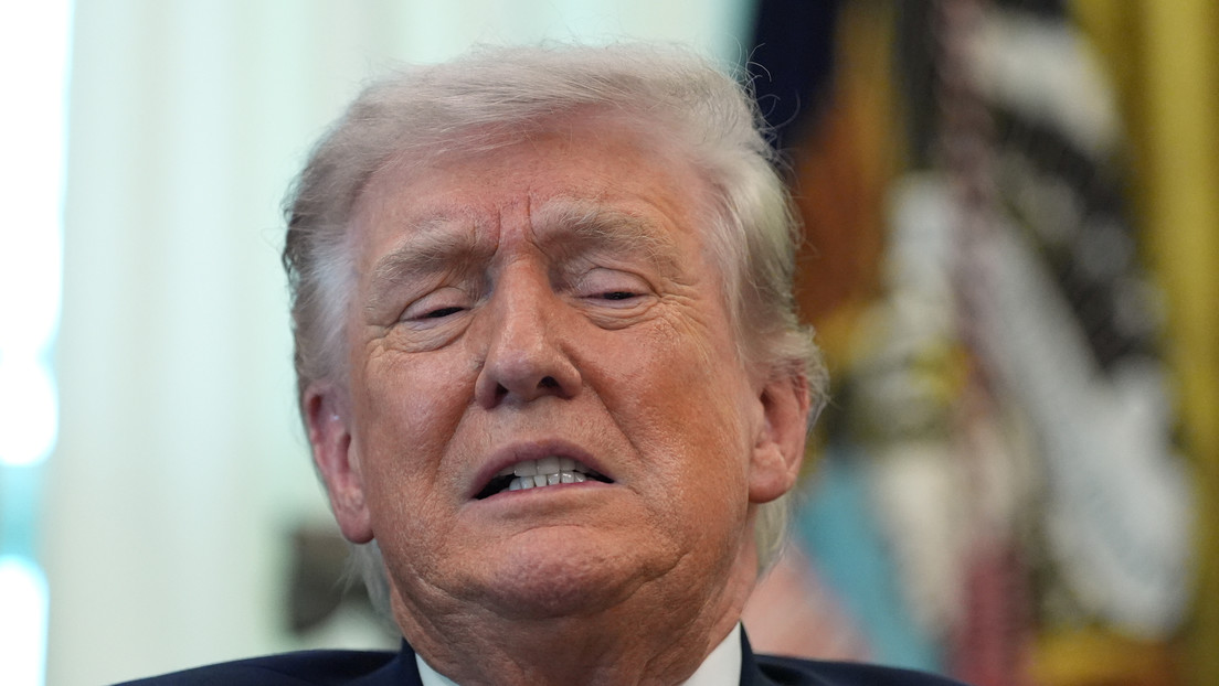 Trump afirma que Irán está "rogando por llegar a un acuerdo"