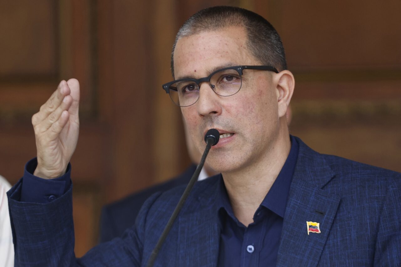 Jorge Arreaza admite fallas en aplicación de la Ley contra el Odio