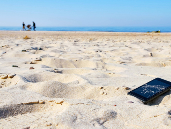 Desconectarse de aparatos tecnológicos y de redes sociales durante un viaje resulta liberador, según un estudio publicado en el ‘Journal of Travel Research’.