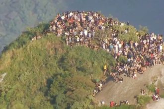VIDEO: Megaoperación contra pandillas deja a turistas varados en un mirador turístico de Brasil