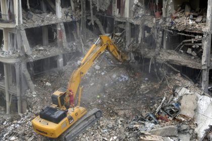 Trump amenaza con enviar a Irán a "la Edad de Piedra"