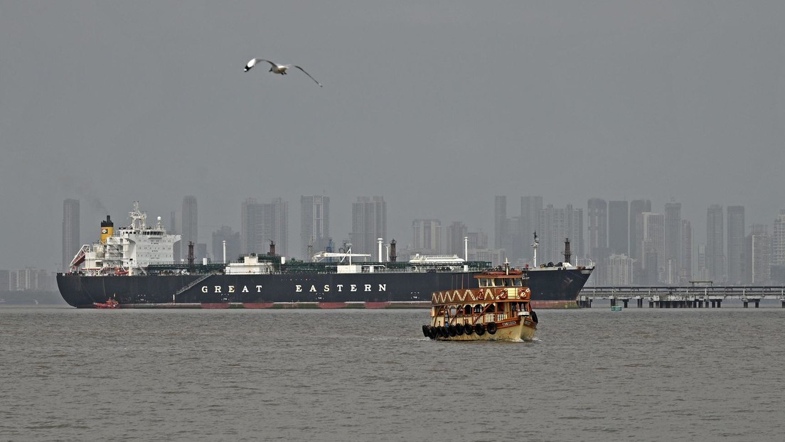 FT: Trump amenazó con detener suministro de armas a Ucrania si Europa no se une a la coalición en Ormuz