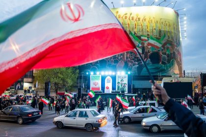 Irán recibe a través de mediadores propuestas de EE.UU., pero las tacha de "maximalistas e irracionales"