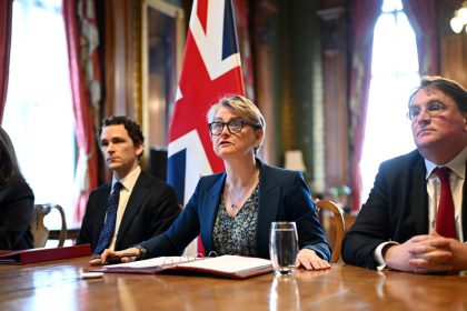 Coalición internacional trabaja en un plan B sin EE.UU. para reabrir el estrecho de Ormuz