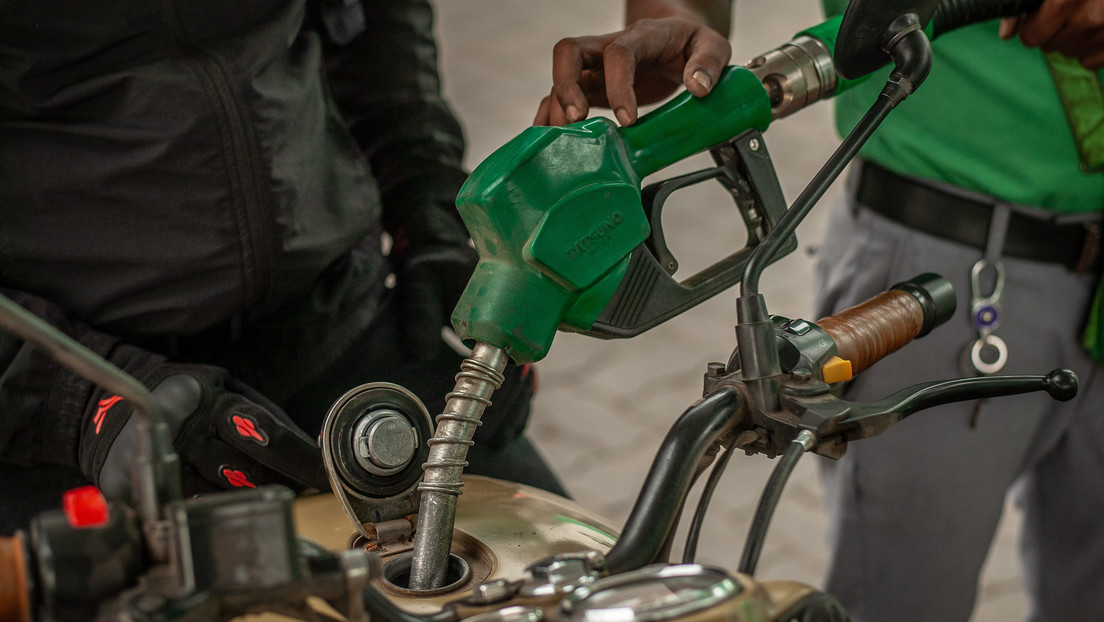 País del BRICS realiza su primera compra de petróleo iraní en 7 años