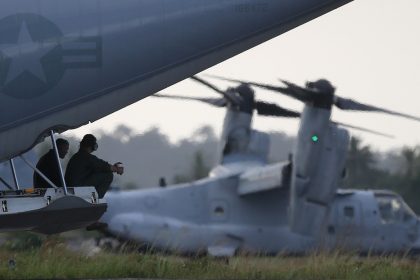 NYT: EE.UU. ordenó destruir dos de sus aviones varados en Irán durante el rescate de los pilotos