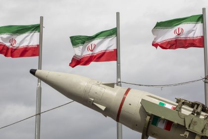 Irán promete "nuevas sorpresas" en toda la región para sus enemigos