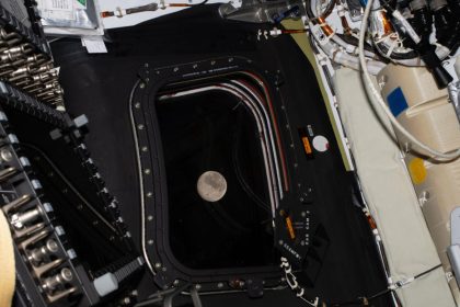 El mensaje de la tripulación del Artemis II tras abandonar la cara oculta de la Luna (VIDEO)