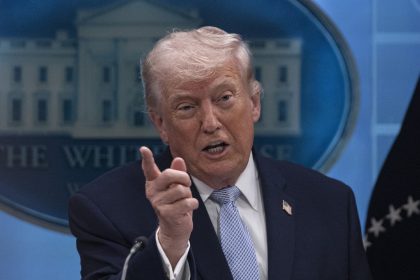 Axios: Trump podría aplazar su ultimátum a Irán bajo esta condición