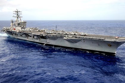 Un país latinoamericano recibe al portaviones de EE.UU. USS Nimitz
