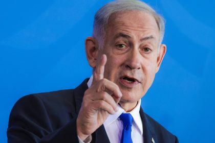 Netanyahu ordena iniciar negociaciones con el Líbano