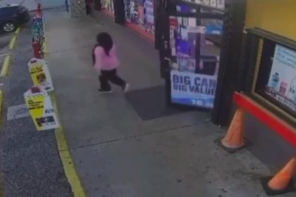 Trump publica espantoso video de un inmigrante asesinando a una mujer