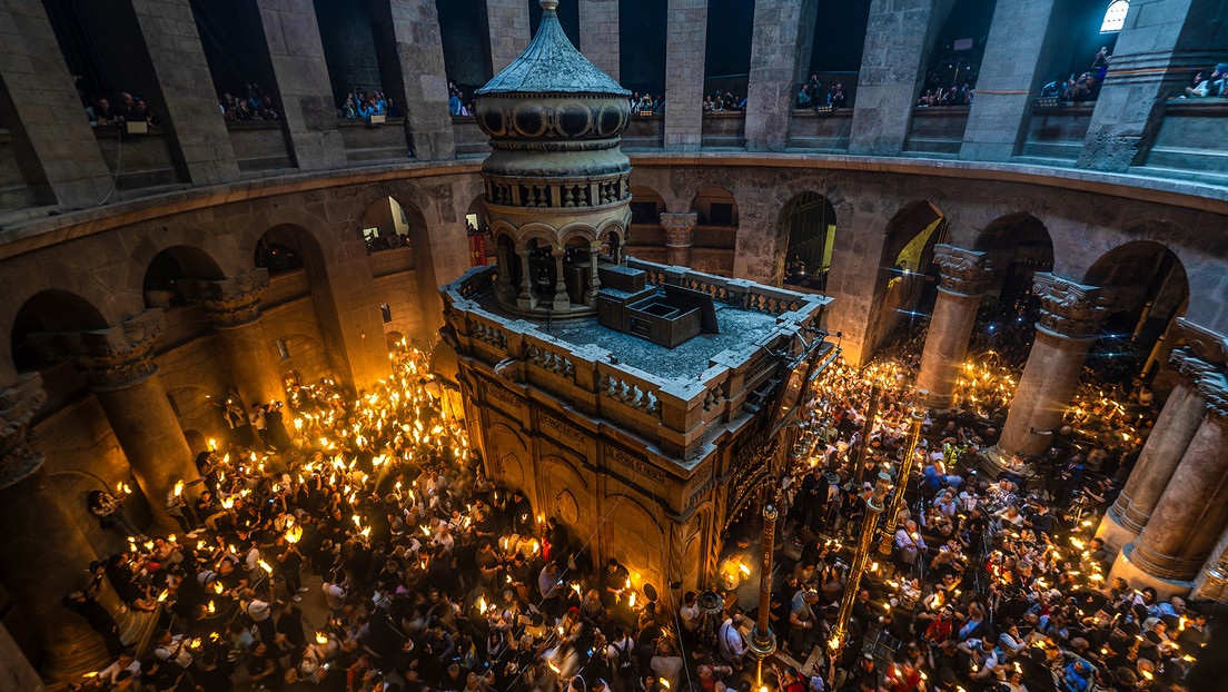 EN VIVO: Desciende el Fuego Sagrado en Jerusalén