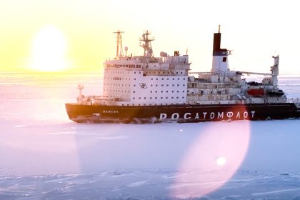 El peculiar homenaje al vuelo de Gagarin de la poderosa flota rusa de rompehielos (VIDEO)