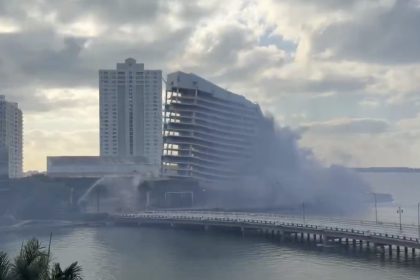 Icónico hotel de Miami se reduce a escombros en menos de un minuto (VIDEO)
