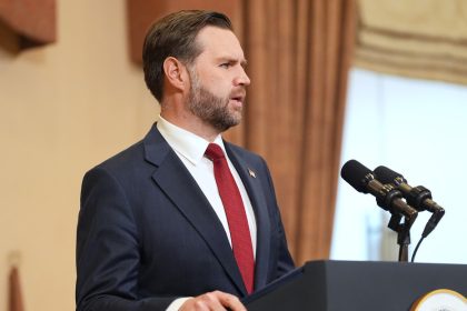 Vance sobre ataques a Irán: "Hemos alcanzado nuestros objetivos y podemos empezar a ponerle fin a esto"