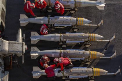 Irán acusa a países del Golfo de participar en los ataques contra su territorio