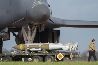 Pentágono: EE.UU. tardará años en reponer las municiones usadas en la guerra con Irán