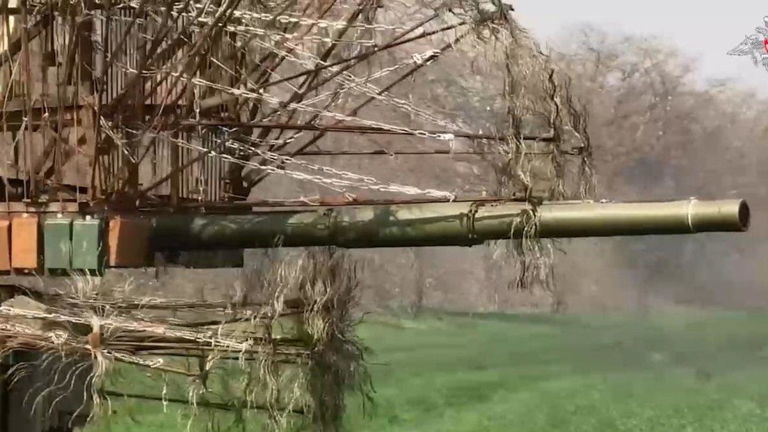VIDEO: Tanquistas rusos arrasan un bastión ucraniano