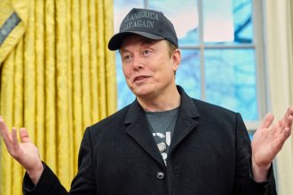 Musk propone una solución atípica para afrontar el desempleo provocado por la IA