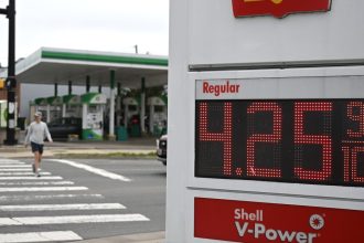 Se disparan los precios del petróleo en medio de la nueva escalada entre EE.UU. e Irán