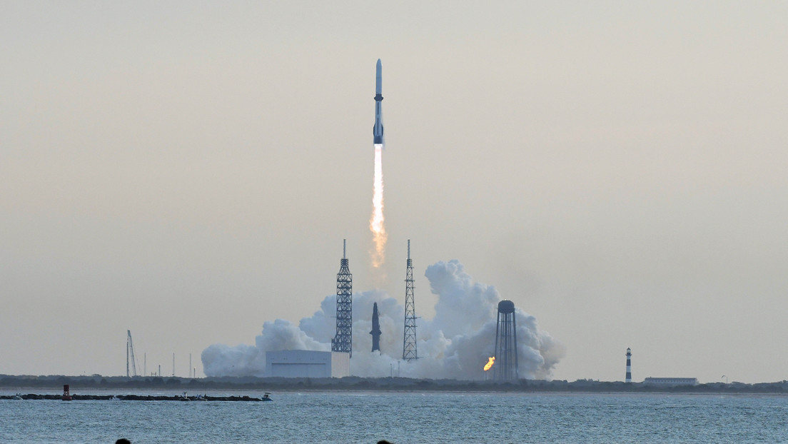 Aterrizaje perfecto, órbita fallida: el cohete de Blue Origin acierta a medias (VIDEO)