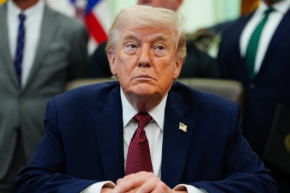 Funcionario estadounidense: Trump "está harto" de la guerra contra Irán